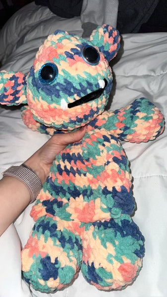 Custom plushie / snuggler