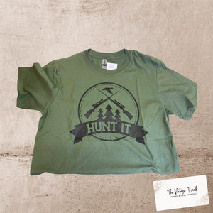 hunt it graphic tee